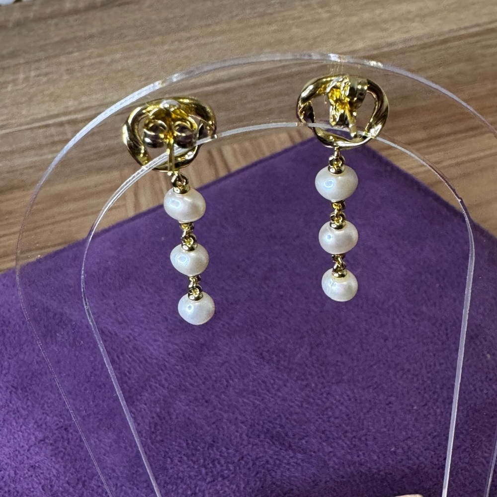 Pandora Gold and Pearl Dangle Earrings - Picture 6 of 6